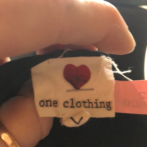 One Clothing size large Sleeveless top black. - Picture 5 of 5